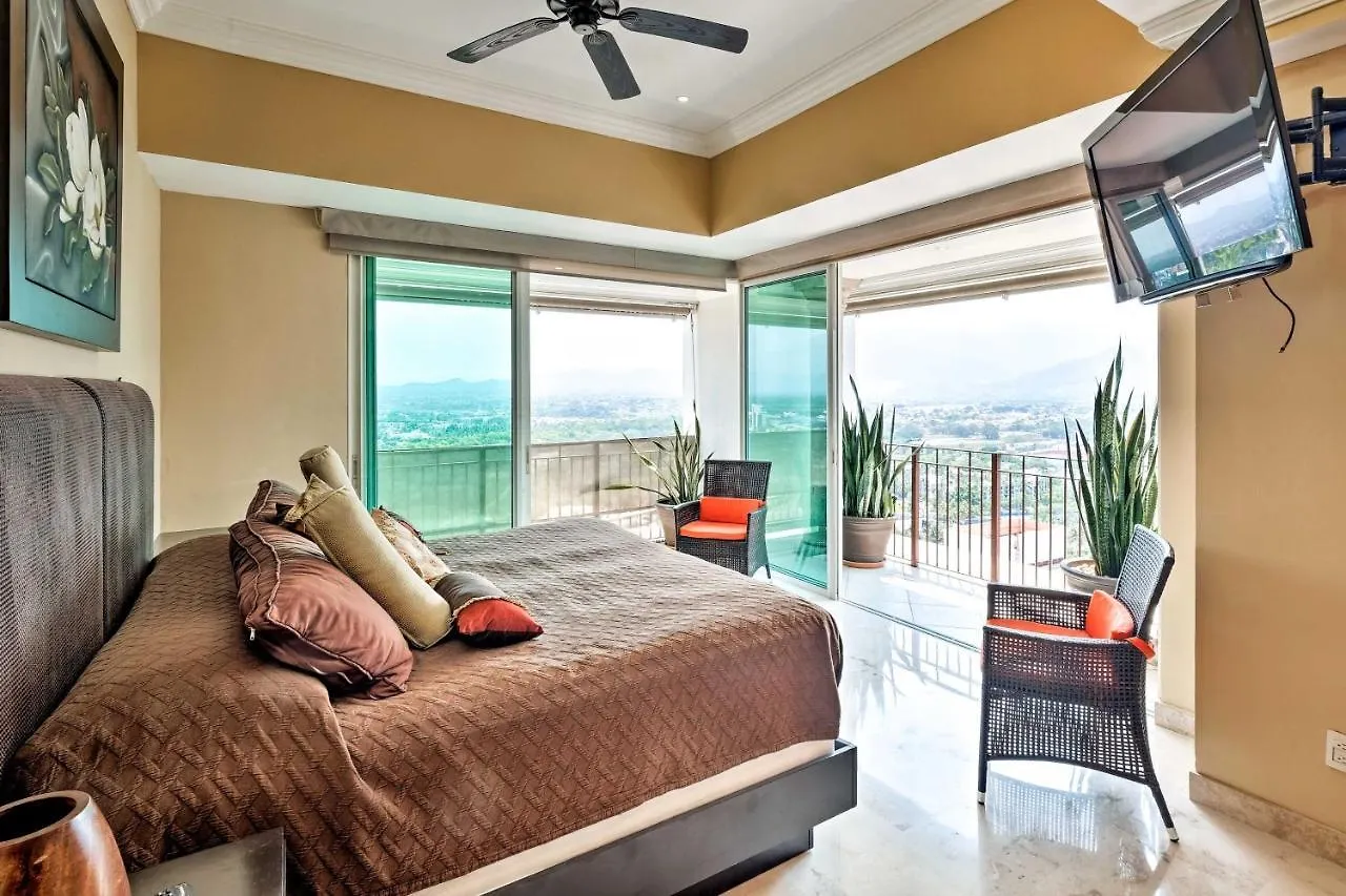 Beachfront Resort Condo With Wraparound Balcony! Puerto Vallarta Apartment