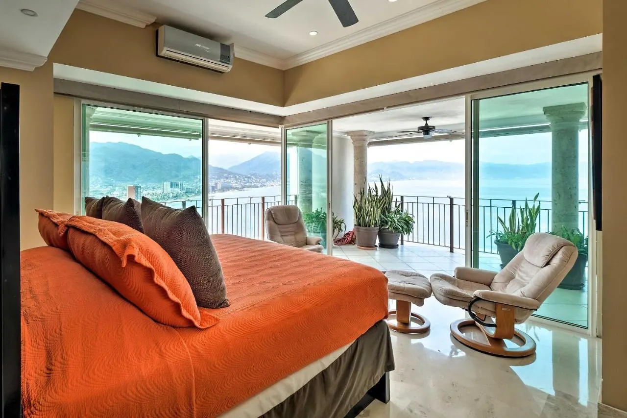 Beachfront Resort Condo With Wraparound Balcony! Puerto Vallarta 0*,